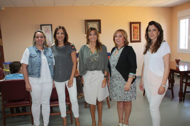 Visita institucional de la vicepresidenta de la Diputación de Málaga a AROAL