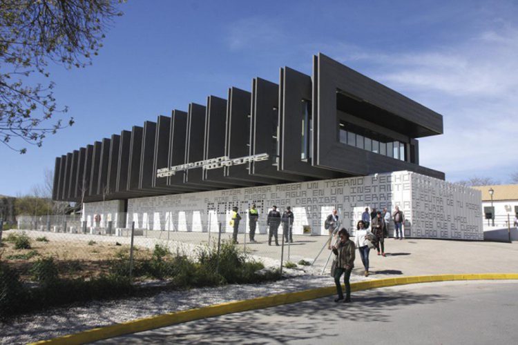 La Biblioteca Comarcal abrirá por primera vez estas Navidades sus puertas los sábados y domingos