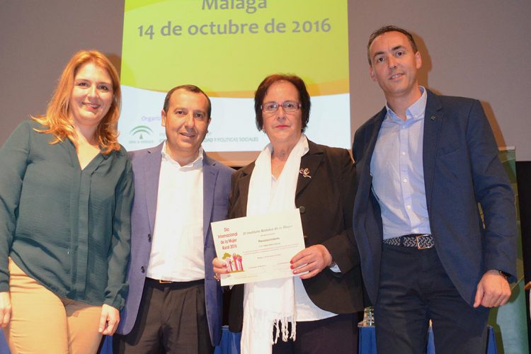 Felisa Rubio, una empresaria de Jubrique, recibe el reconocimiento a la Mujer Rural 2016