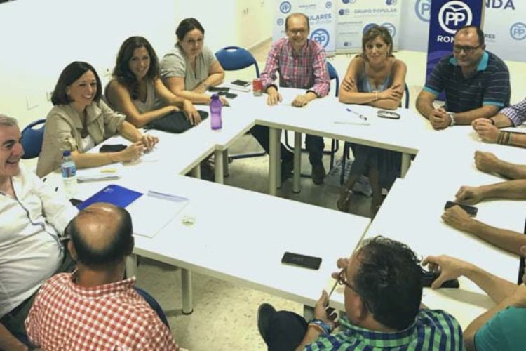 El PP reclamará en el Parlamento Andaluz que la Junta pague a los empresarios y promotores del CEDER el dinero que aún les debe