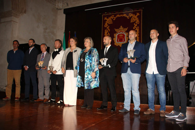 El Club Bádminton Ronda, la Casa del Jamón, el arquitecto Sergio Valadez y el guía Antonio J. Naranjo reciben los galardones ‘Puente del Turismo 2017’