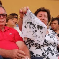 El Tripartito se gastó 5.000 euros en pañuelos para regalarlos en los toros durante la pasada Feria