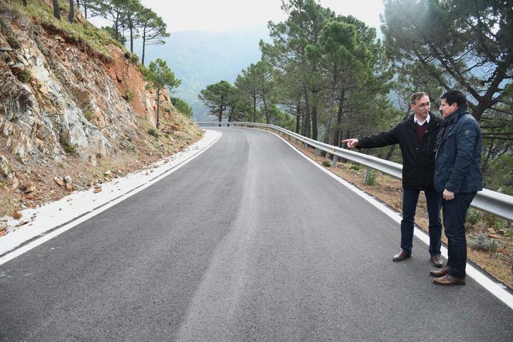La Diputación invierte 700.000 euros para mejoras en la carretera de Jubrique e infraestructuras del pueblo
