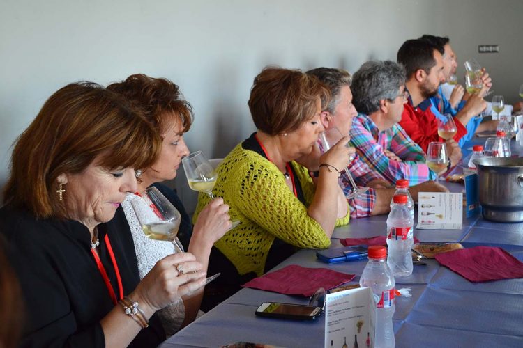Faraján organiza la IX edición de su Cata del Vino con la wue apoyará al novillero Miguel Ángel Ruiz