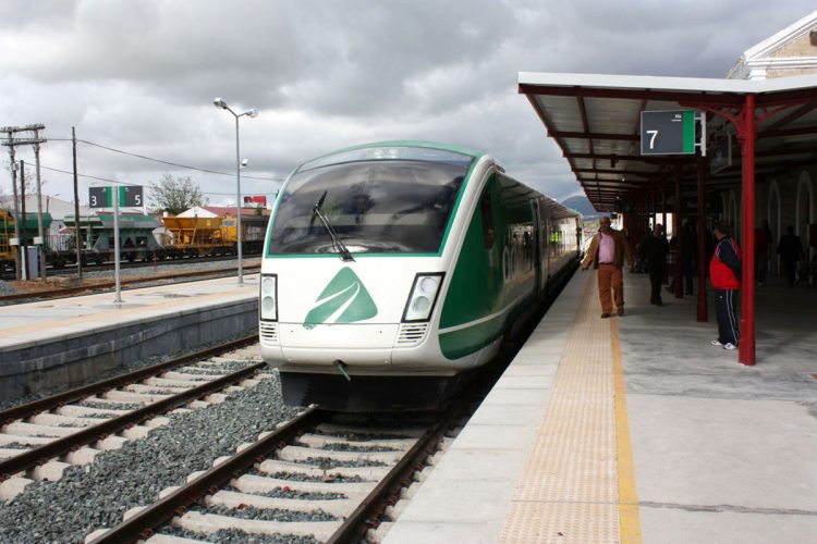 Adif licita el estudio de impacto ambiental para la electrificación de la línea del tren entre Bobadilla y Ronda