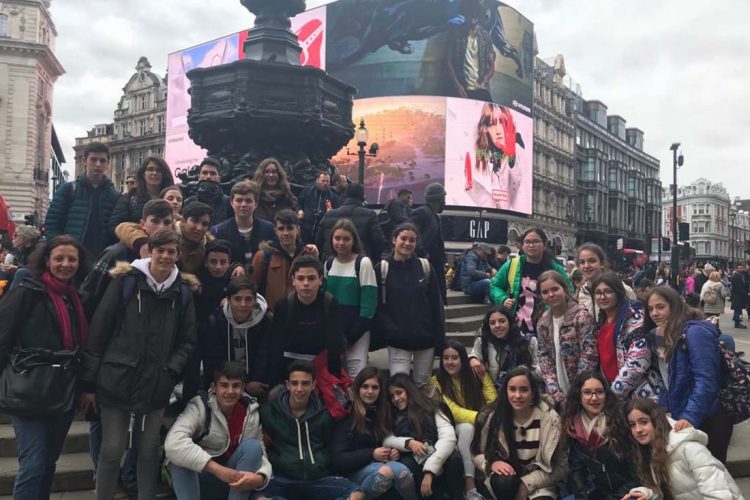 Alumnos del colegio Fernando de los Ríos realizan un año más un programa de inmersión lingüística en Reino Unido
