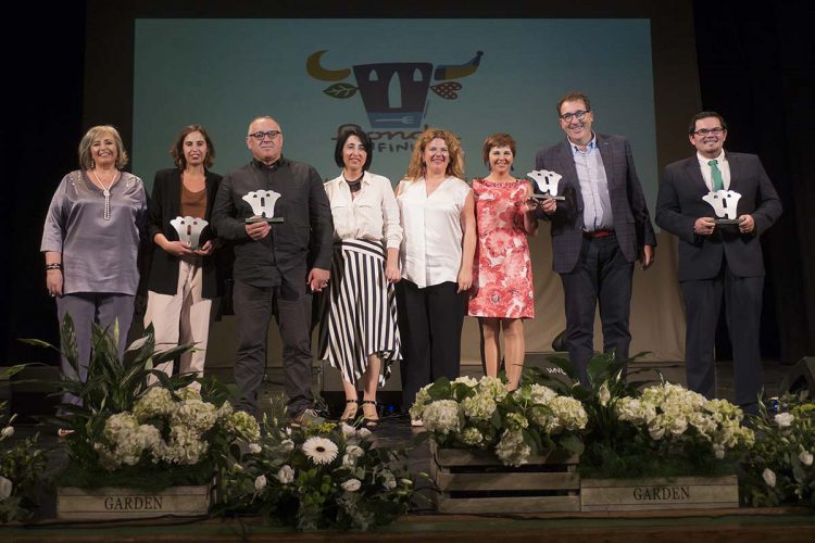 El Albergue Los Molinos, Milamores, la Ruta de Blas Infante y la directora de cine Marta Díaz recibieron los premios Puente del Turismo 2018