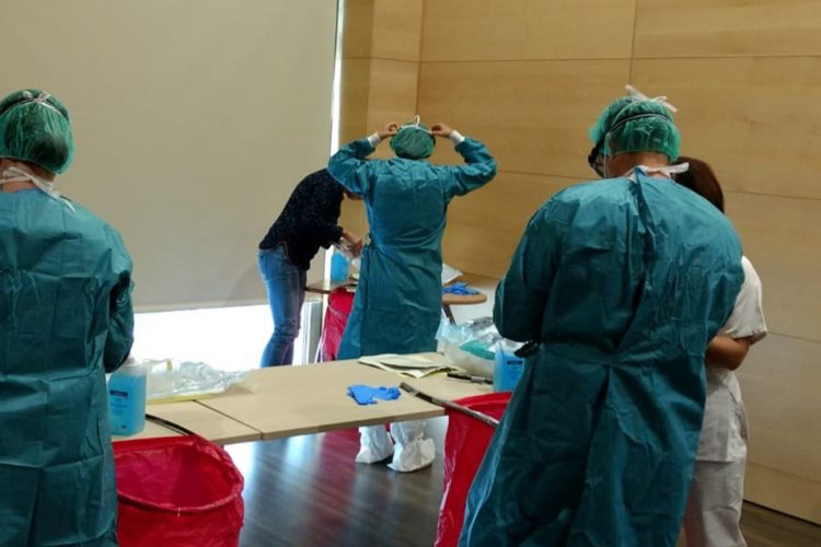 Profesionales de Urgencias del Área Sanitaria Serranía actualizan sus conocimientos en actuaciones en situaciones de posible riesgo biológico