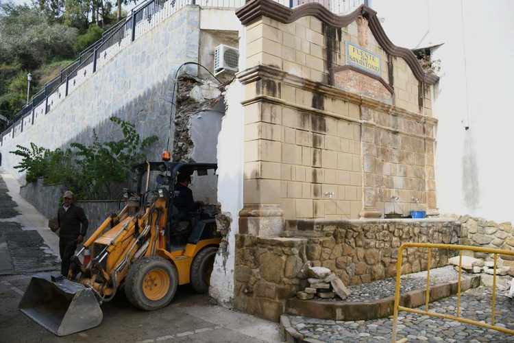 Algatocín recupera su lavadero público del siglo XVII