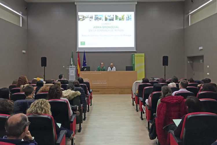 El Hospital de la Serranía de Ronda acoge un curso sobre asma bronquial