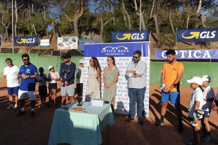 El venezolano Jordi Muñoz Abreu vuelve a ganar el Torneo de Tenis Óptica Baca por segundo año consecutivo
