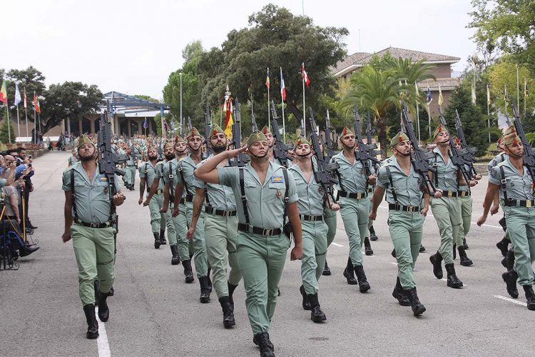 El Tercio de la Legión de Ronda celebra el 101 aniversario de la fundación de esta unidad con una parada militar