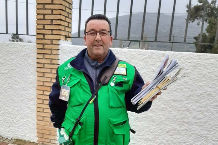 El vendedor rondeño de la ONCE Juan José Gómez reparte 200.000 euros del cupón del domingo en Almargen y Teba