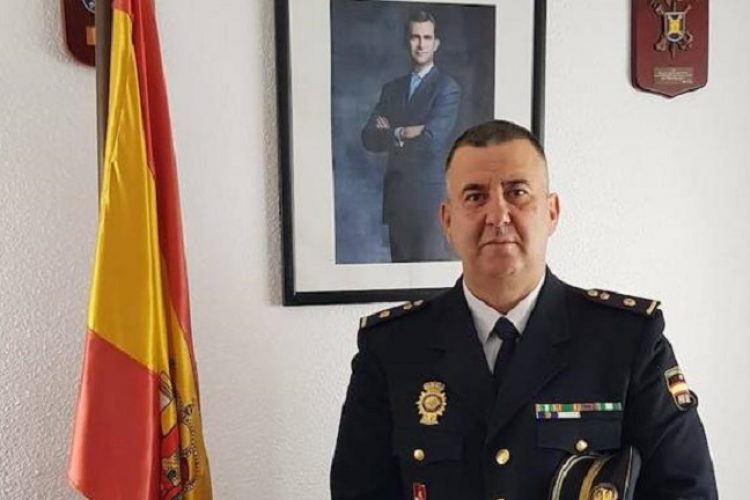 El inspector jefe de la Comisaría, José Ramón Fernández, deja el mando tras recibir un nuevo destino