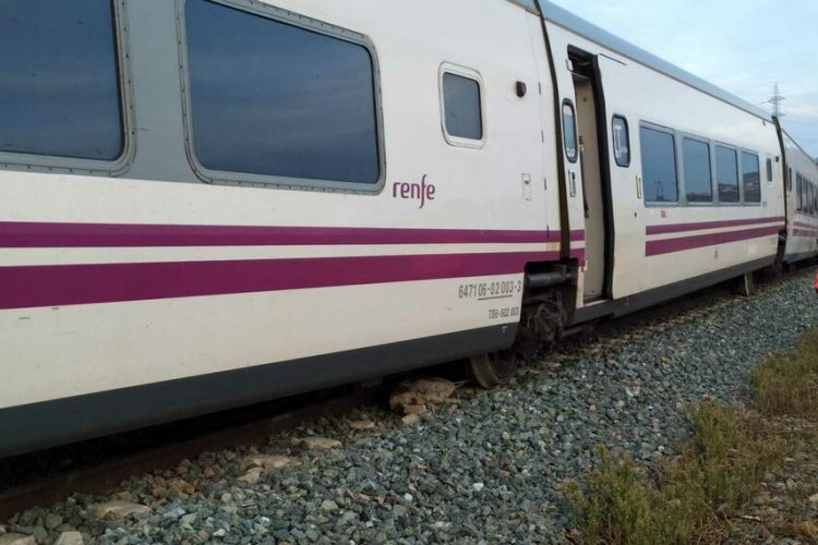 CC.OO exige al Gobierno de Sánchez que mejore la línea Algeciras-Ronda-Bobadilla para evitar que los trenes descarrilen