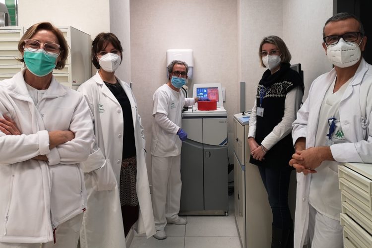 El Hospital de Ronda incorpora nuevos equipamientos en el Servicio de Anatomía Patológica para potenciar la calidad y la seguridad en el análisis de las biopsias
