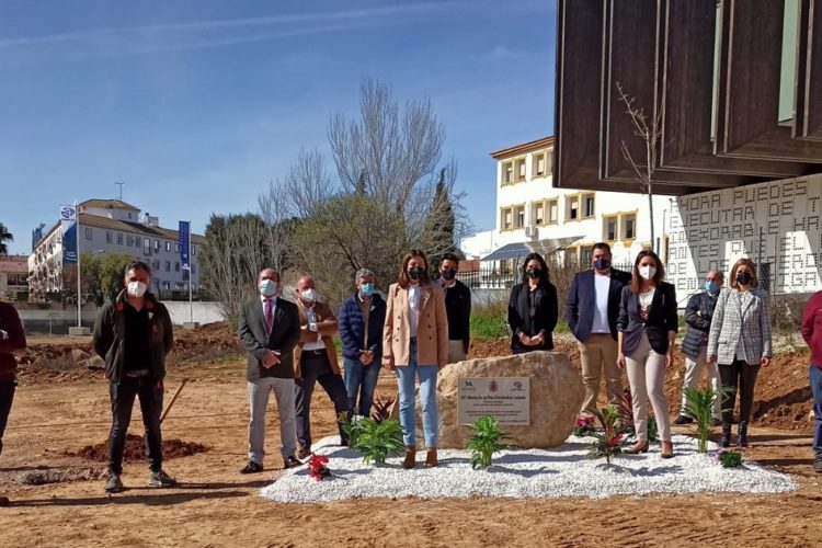 El Ayuntamiento pone la primera piedra de la nueva estación municipal de autobuses de Ronda