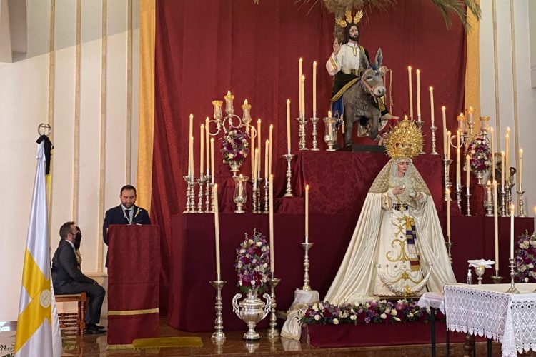 La Hermandad de la Pollinica vive el Domingo de Ramos con devoción cofrade en San Antonio de Padua