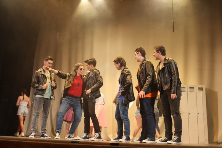 El Teatro Espinel recuerda el ambiente estudiantil de los 50 con el musical ‘Grease’