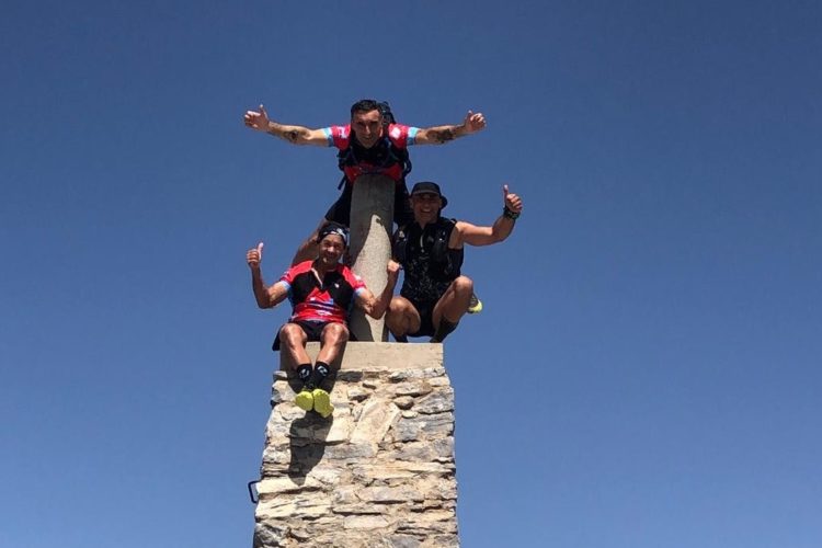 Nardi Crespo, Santi Ruíz y Álex Castaño, del Club Harman, suben los ocho picos más altos de Andalucía en solo cinco días