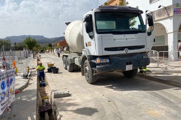 El Ayuntamiento licita la segunda fase de las obras de abastecimiento de agua para La Planilla con 210.000 euros