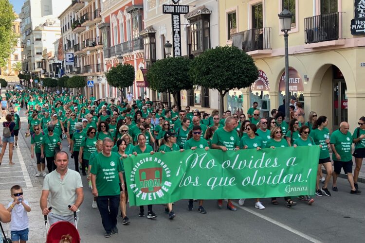 Una marcha solidaria de rondeños vuelve a salir a la calle para luchar contra el Alzheimer