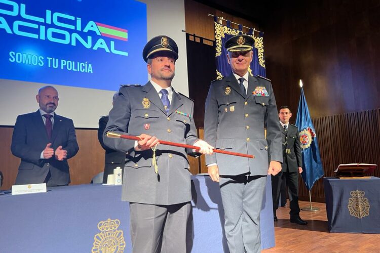 El inspector jefe rondeño Francisco Javier Cuéllar toma el mando de la Comisaría de la Policía Nacional
