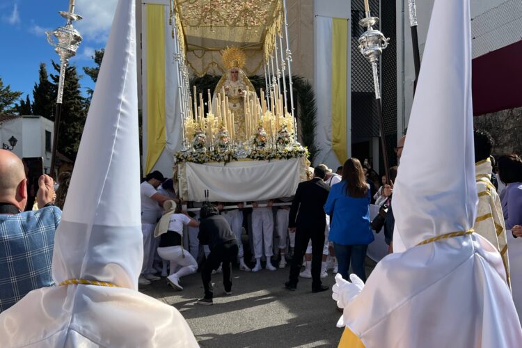 Domingo de Ramos de esplendor con la Pollinica abriendo la Semana Santa de Ronda