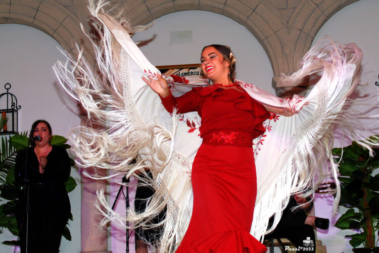 La Peña Flamenca vivió con intensidad la segunda semifinal del Concurso de Cante y Baile ‘Aniya la Gitana’