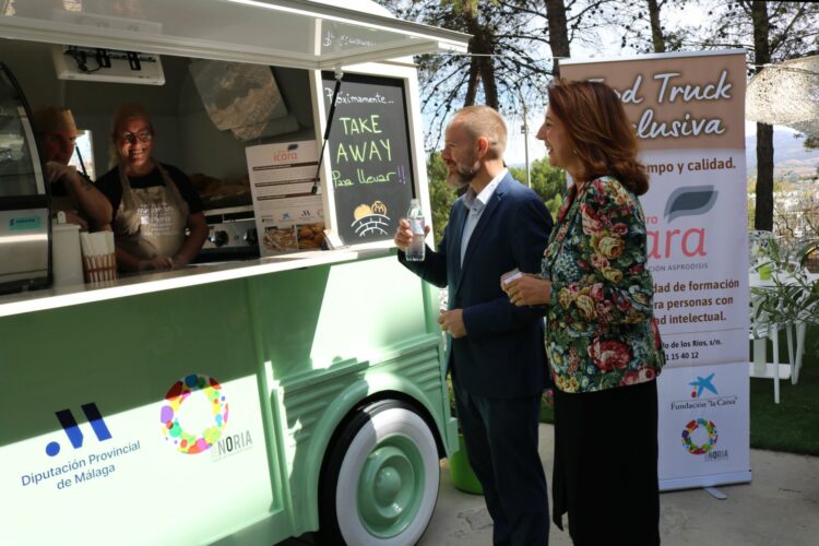 La Diputación de Málaga y Asprodisis impulsan una ‘food truck inclusiva’ que viajará por toda la Serranía