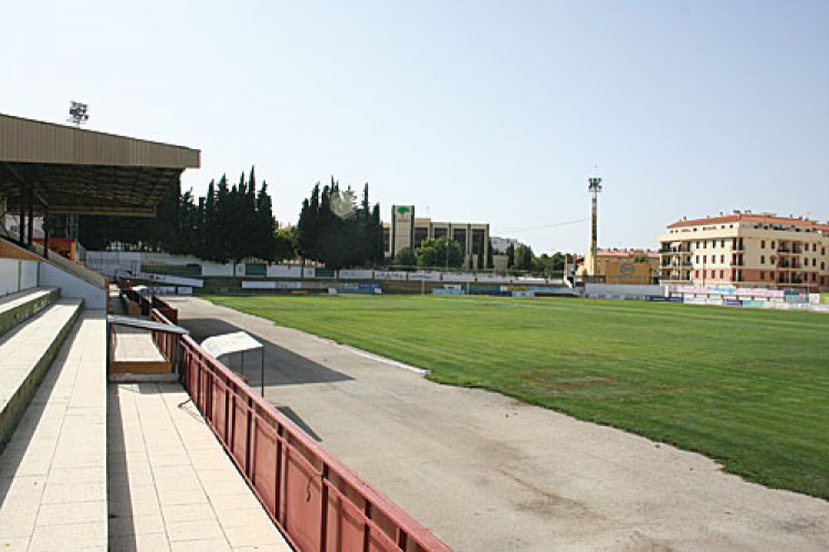 Eroski presenta la única oferta de compra por los terrenos del campo de fútbol