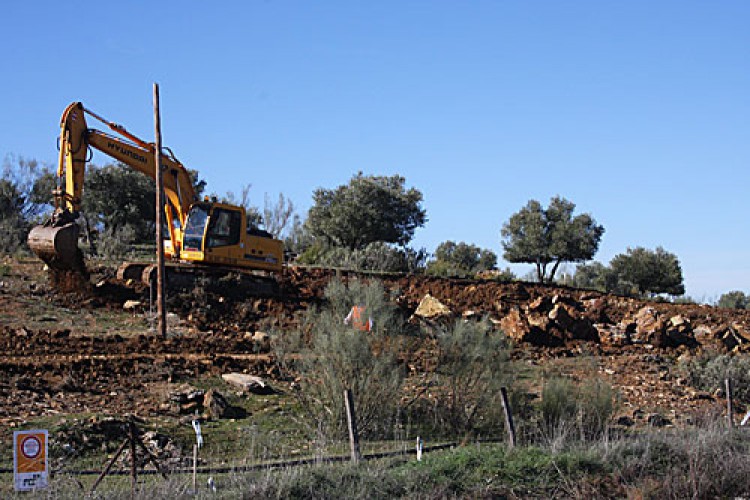 Comienzan las excavaciones en las obras del nuevo hospital