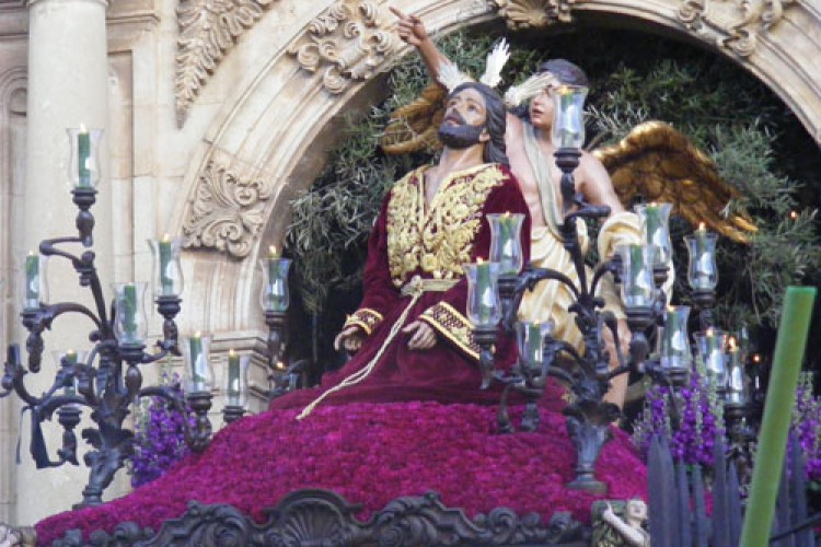 La Hermandad del Huerto brilla en la noche del Lunes Santo