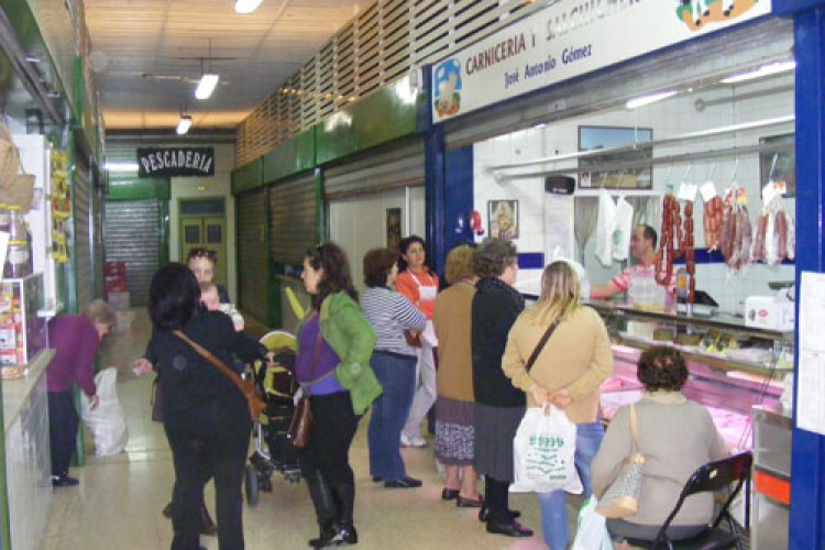Inversión de 31.000 euros para mejorar los mercados de minoristas y mayoristas