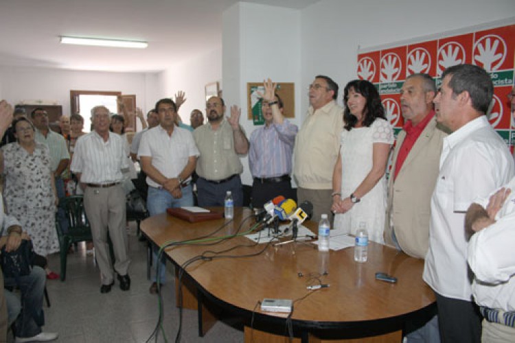 El PA tendrá comité local en seis meses y candidato en un año