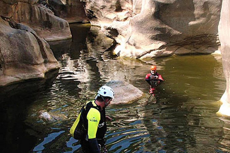 La Diputación pone en marcha las visitas interpretativas de otoño a la Gran Senda en la Serranía