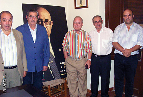 Miembros de la Comisión en la presentación.