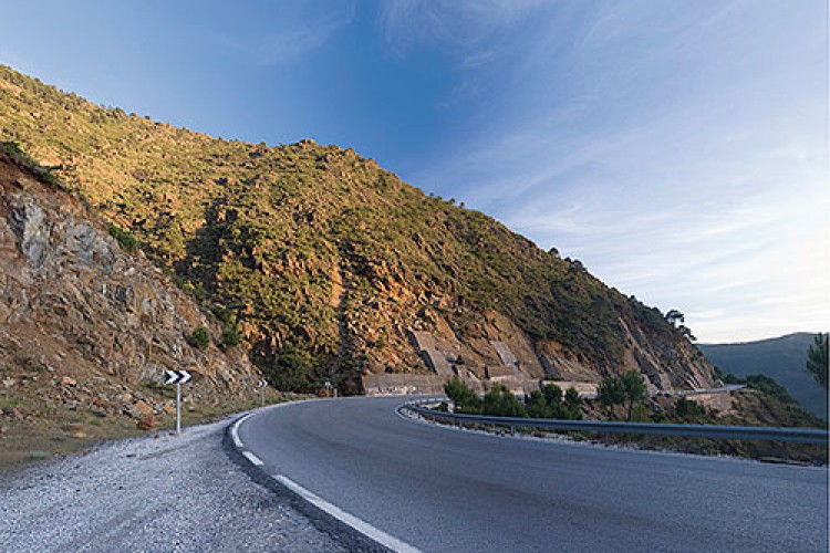 La Junta estudia reformar la actual carretera de la Costa del Sol