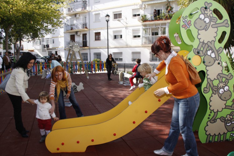 Inaugurado el primer parque infantil de Kukuxumusu