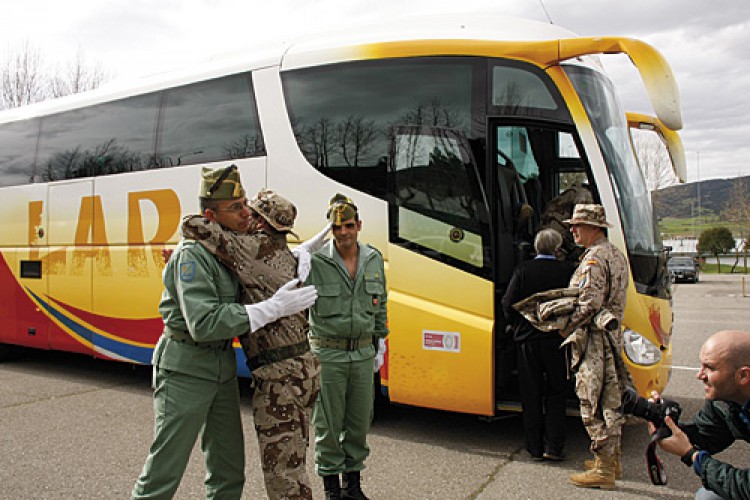 La primera avanzadilla de legionarios parte hacia Afganistán