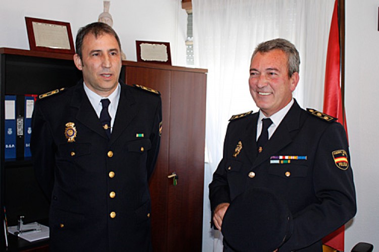 Presentado el nuevo jefe de la Comisaría de Policía