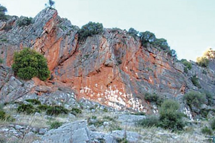 Serrania de Ronda, historia y mito: Las cruces blancas de Benaoján (Pepe Becerra)