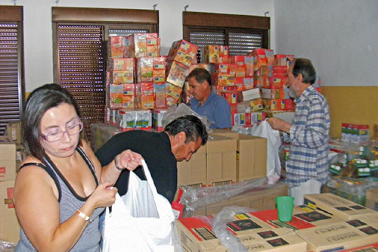 Aumentan en un 40% las familias que piden ayuda de alimentos