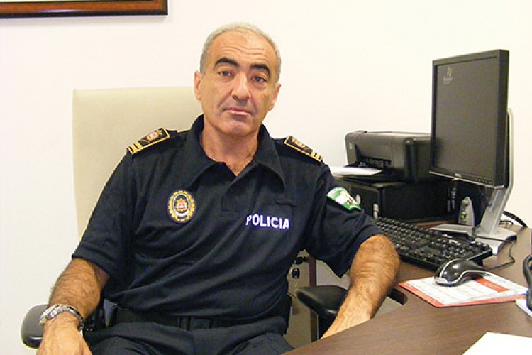 Manuel Castillo, jefe de la Policía Local: «Uno de mis objetivos es aumentar la plantilla»