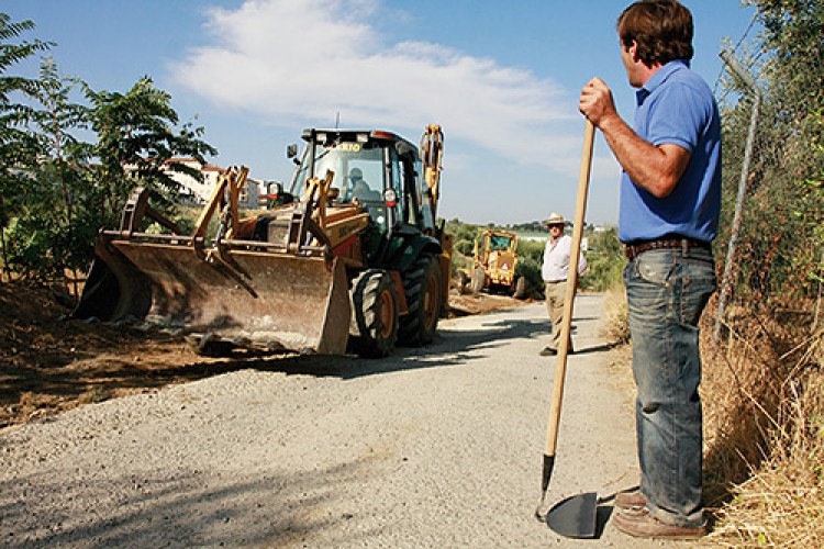 Inician la reparación de los caminos públicos