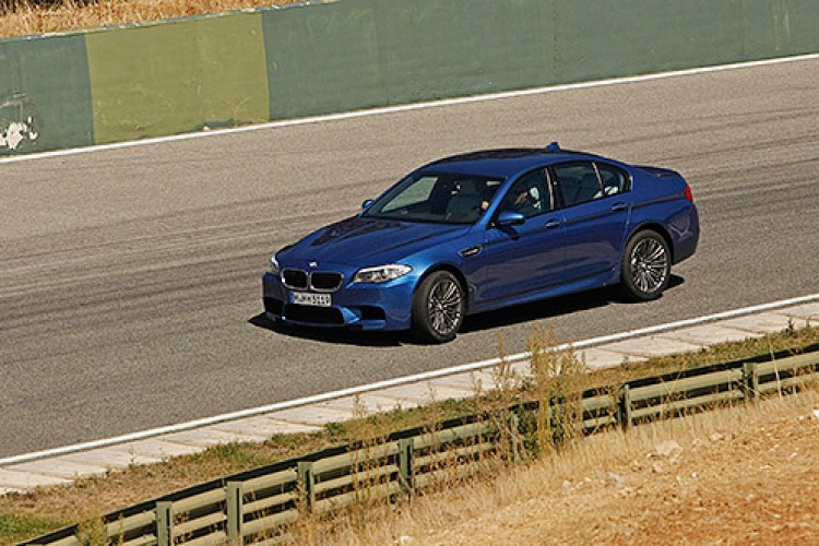 BMW elige Ronda para presentar su nuevo M5