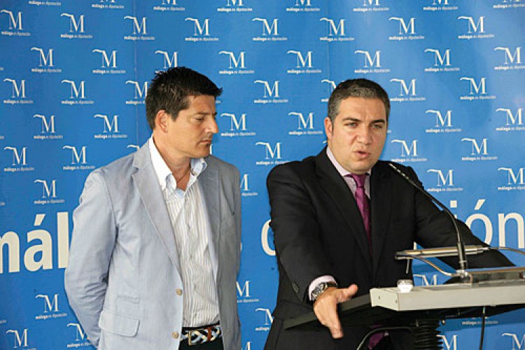 Adelantados 15 millones de euros a 11 municipios de Málaga para aliviar su situación económica