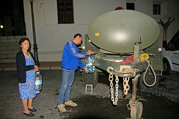 Los vecinos de Benaoján y Montejaque, sin agua por la contaminación de un pozo