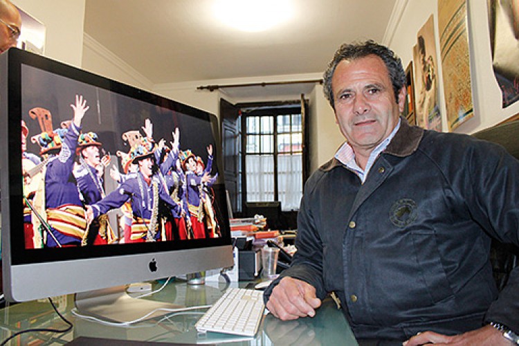 Francisco Benítez, pte. de la Asociación Carnavalesca: «El Carnaval solo tendrá grupos de Ronda»