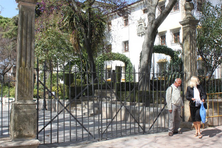 Ronda está en alerta amarilla y con los parques públicos cerrados por fuertes rachas de viento